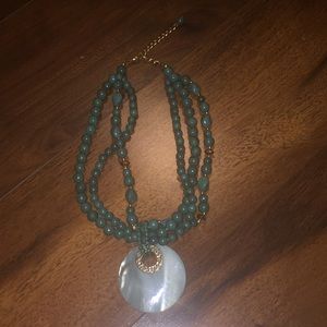 Beautiful teal necklace ⭐️⭐️⭐️